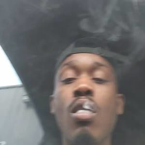 Meet your Posher, Tommago